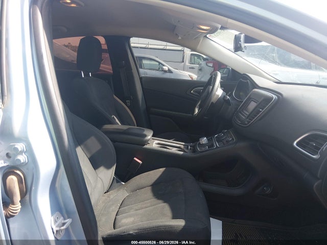 Продажа на аукционе авто 2015 Chrysler 200 Limited, vin: 1C3CCCAB8FN641127, номер лота: 45500526