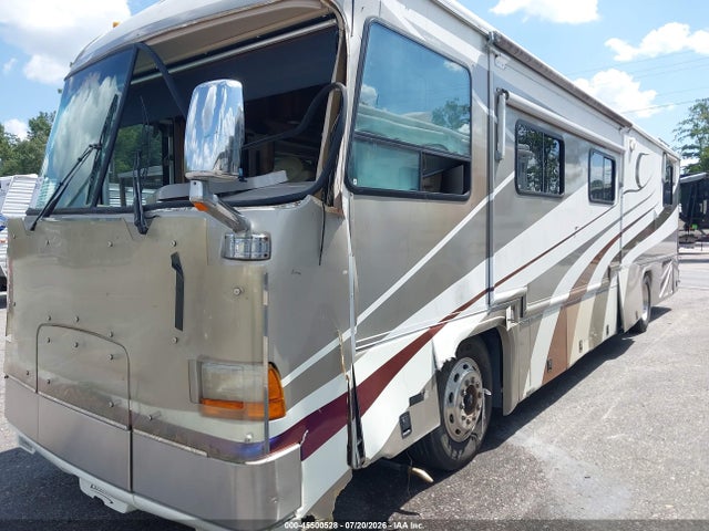 Продаж на аукціоні авто 2001 Freightliner Chassis Vcl, vin: 4UZAAKA851CH68816, номер лоту: 45500528