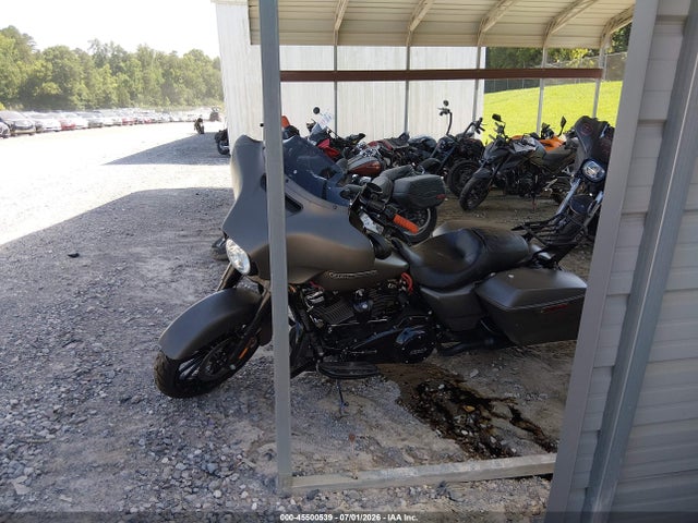 Harley-Davidson FLHXS 2019 1HD1KRP15KB660638 Image 13