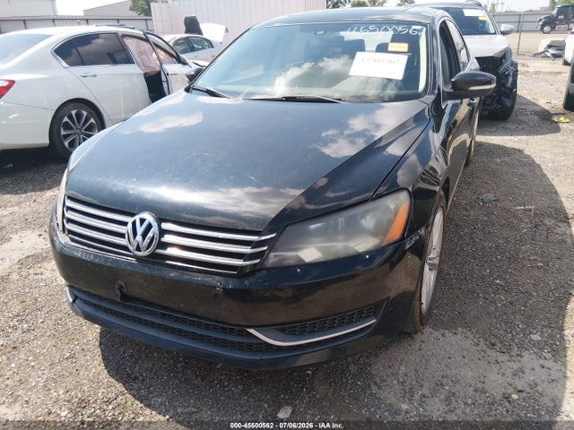 45500562 :رقم المزاد ، 1VWBS7A38EC068277 vin ، 2014 Volkswagen Passat 1.8t Se مزاد بيع