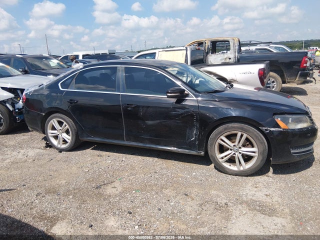 45500562 :رقم المزاد ، 1VWBS7A38EC068277 vin ، 2014 Volkswagen Passat 1.8t Se مزاد بيع