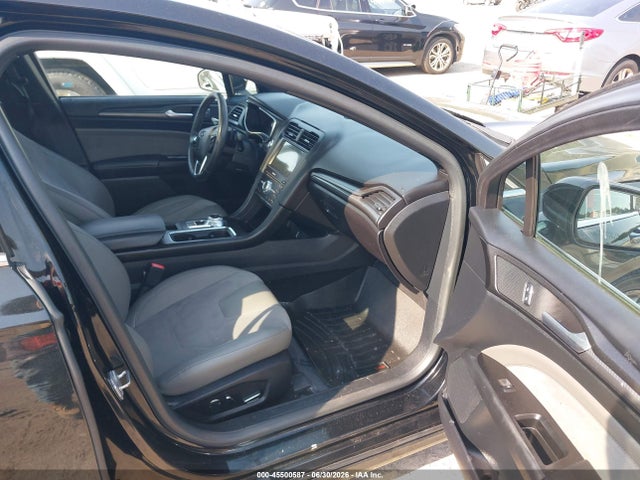 3FA6P0VP2HR331594 Ford Fusion Sport