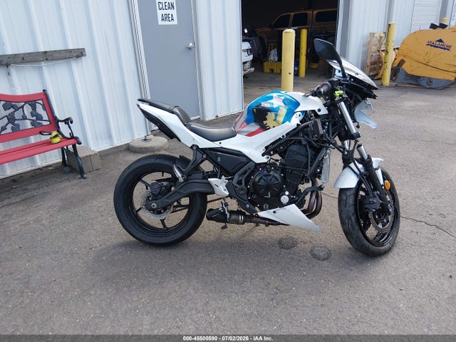 Kawasaki Ex650 F 2017 JKAEXEK12HDA09031 Image 12