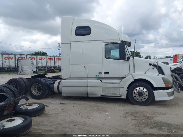 Продажа на аукционе авто 2011 Volvo Vn Vnl, vin: 4V4NC9TH4BN297724, номер лота: 45500593