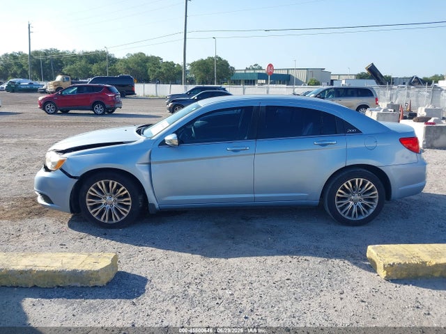 45500646 :رقم المزاد ، 1C3CCBCB9CN300483 vin ، 2012 Chrysler 200 Limited مزاد بيع