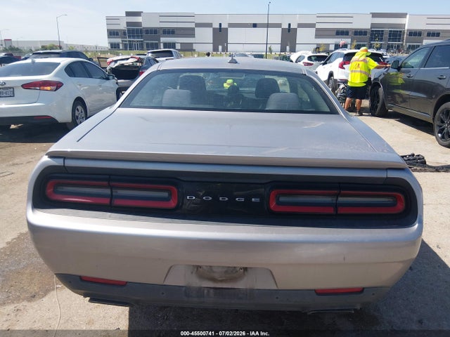 2016 Dodge Challenger R/t მანქანა იყიდება აუქციონზე, vin: 2C3CDZBT4GH331901, აუქციონის ნომერი: 45500741