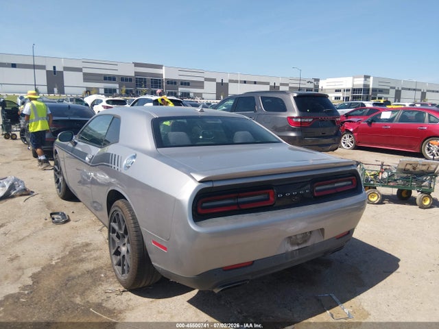2016 Dodge Challenger R/t მანქანა იყიდება აუქციონზე, vin: 2C3CDZBT4GH331901, აუქციონის ნომერი: 45500741