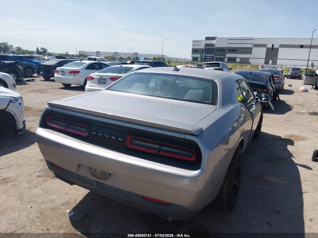 2016 Dodge Challenger R/t მანქანა იყიდება აუქციონზე, vin: 2C3CDZBT4GH331901, აუქციონის ნომერი: 45500741