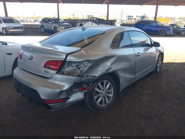 KIA Forte Koup Ex 2014 KNAFX6A88E5237517 Image 4