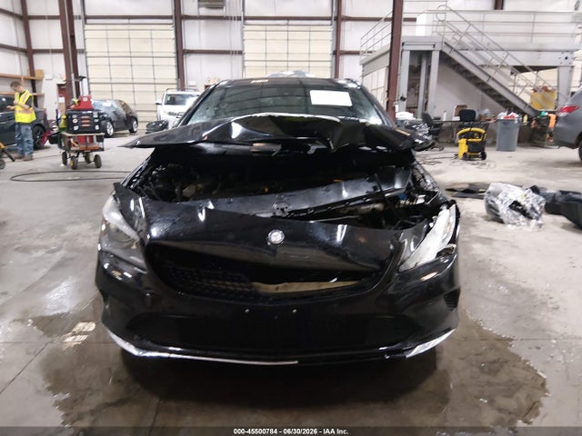 WDDSJ4EB0JN500886 Mercedes-Benz CLA 250