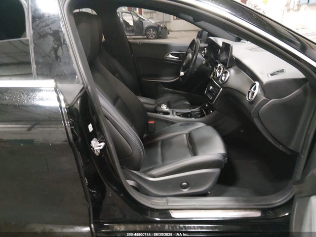 WDDSJ4EB0JN500886 Mercedes-Benz CLA 250