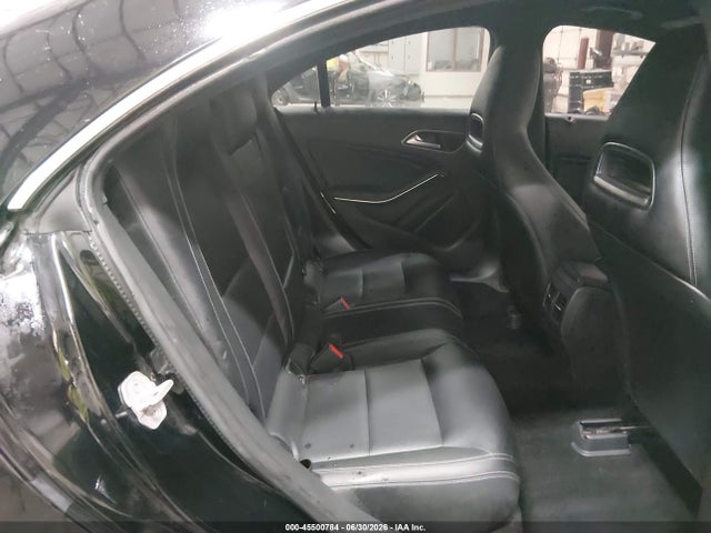 WDDSJ4EB0JN500886 Mercedes-Benz CLA 250