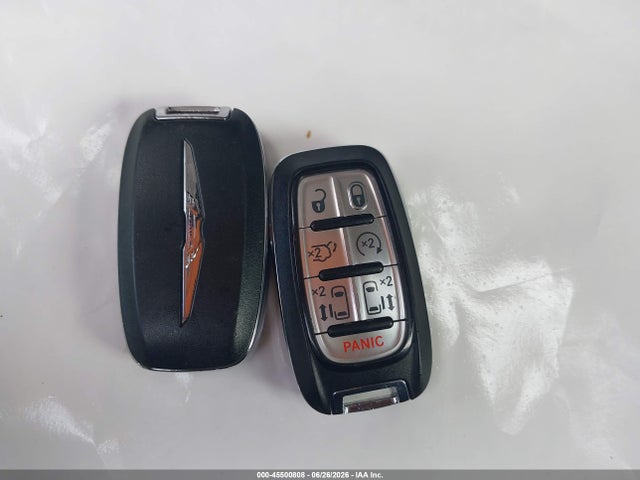 Продаж на аукціоні авто 2020 Chrysler Pacifica Touring L, vin: 2C4RC1BG0LR271844, номер лоту: 45500808