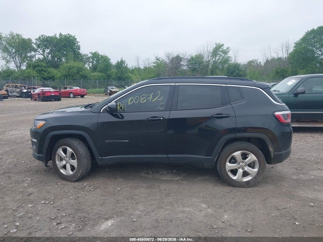 Jeep Compass Latitude 4x4 2018 3C4NJDBB4JT362409 Image 14