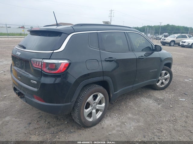 Jeep Compass Latitude 4x4 2018 3C4NJDBB4JT362409 Image 4