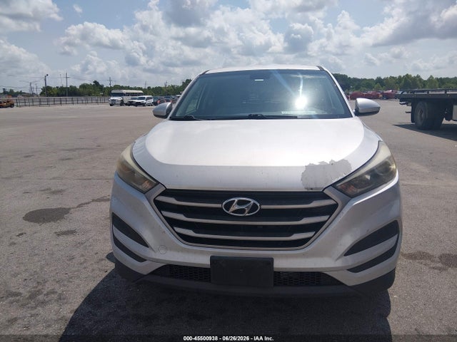 KM8J23A44JU656175 Hyundai TUCSON SE