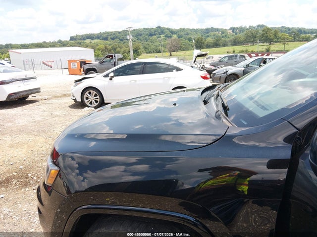 Aukcja sprzedaży 2018 Jeep Grand Cherokee Altitude 4x4, vin: 1C4RJFAG3JC360205, numer aukcji: 45500950