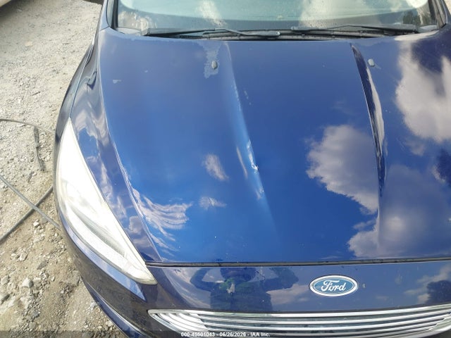 45501043 :رقم المزاد ، 1FADP3N26GL273743 vin ، 2016 Ford Focus Titanium مزاد بيع