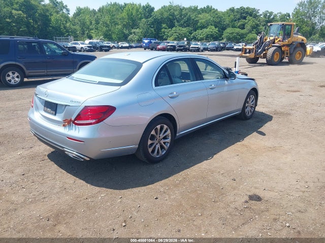 45501064 :رقم المزاد ، WDDZF4KB7JA347998 vin ، 2018 Mercedes-benz E 300 4matic مزاد بيع