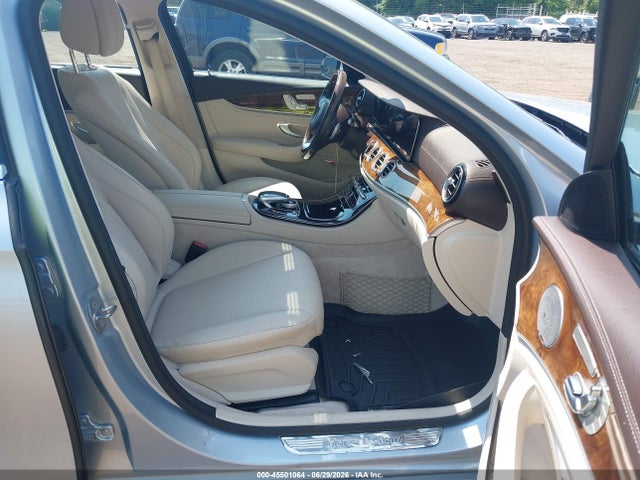 45501064 :رقم المزاد ، WDDZF4KB7JA347998 vin ، 2018 Mercedes-benz E 300 4matic مزاد بيع