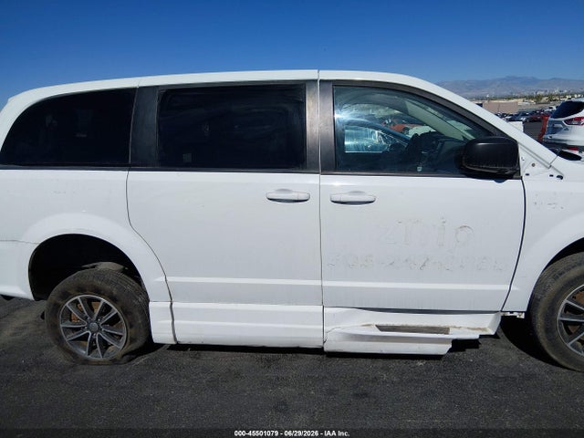 Dodge Grand Caravan Se 2018 2C7WDGBG4JR209978 Image 13