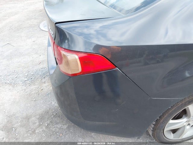 45501132 :رقم المزاد ، JH4CU2F68BC015712 vin ، 2011 Acura Tsx 2.4 مزاد بيع