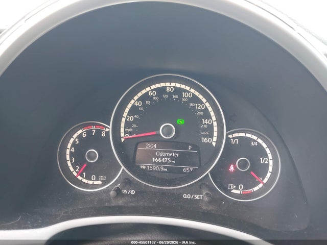 45501137 :رقم المزاد ، 3VWVT7AT6DM680713 vin ، 2013 Volkswagen Beetle 2.0t Fender Edition مزاد بيع