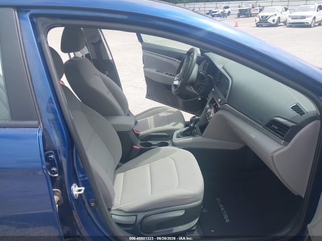 Продажа на аукционе авто 2020 Hyundai Elantra Se, vin: 5NPD74LF9LH615867, номер лота: 45501323