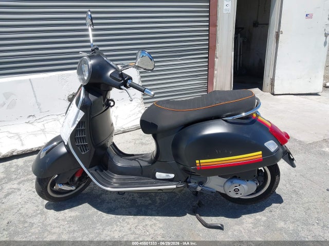 Vespa Gts 300 Super 2015 ZAPM459L0F5100349 Image 13