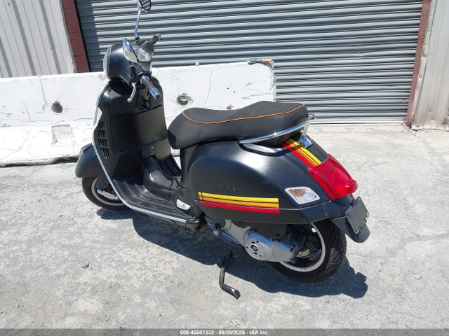 Vespa Gts 300 Super 2015 ZAPM459L0F5100349 Image 3