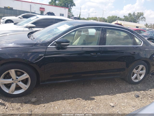2015 Volkswagen Passat 1.8t Limited Edition მანქანა იყიდება აუქციონზე, vin: 1VWAS7A31FC112021, აუქციონის ნომერი: 45501343