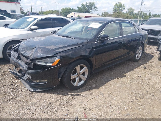 2015 Volkswagen Passat 1.8t Limited Edition მანქანა იყიდება აუქციონზე, vin: 1VWAS7A31FC112021, აუქციონის ნომერი: 45501343