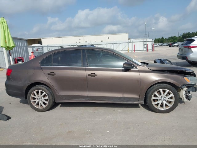 2013 Volkswagen Jetta 2.5l Se მანქანა იყიდება აუქციონზე, vin: 3VWDX7AJ2DM445482, აუქციონის ნომერი: 45501517