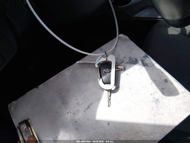 Toyota Rav4 Xle 2015 JTMWFREV5FD067499 Image 11