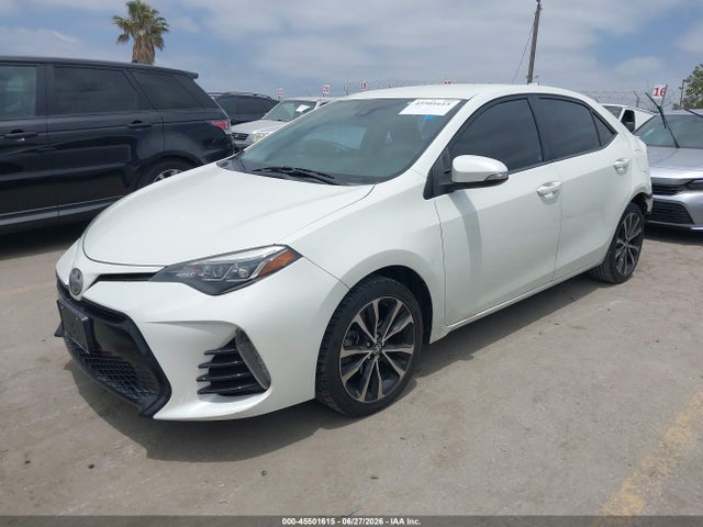Toyota COROLLA SE 2017 5YFBURHE1HP692854 Image 2