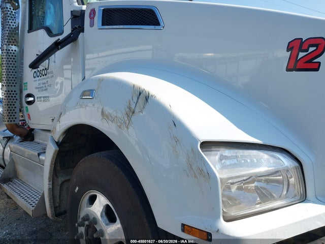 Продаж на аукціоні авто 2020 Kenworth T880, vin: 1XKZD49X1LJ355250, номер лоту: 45501627
