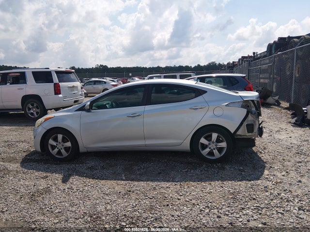 2013 Hyundai Elantra Gls მანქანა იყიდება აუქციონზე, vin: 5NPDH4AE3DH414703, აუქციონის ნომერი: 45501628