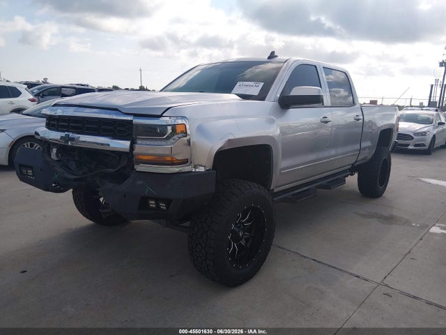 Chevrolet Silverado 1500 1lt 2018 1GCUKREC6JF149885 Image 2