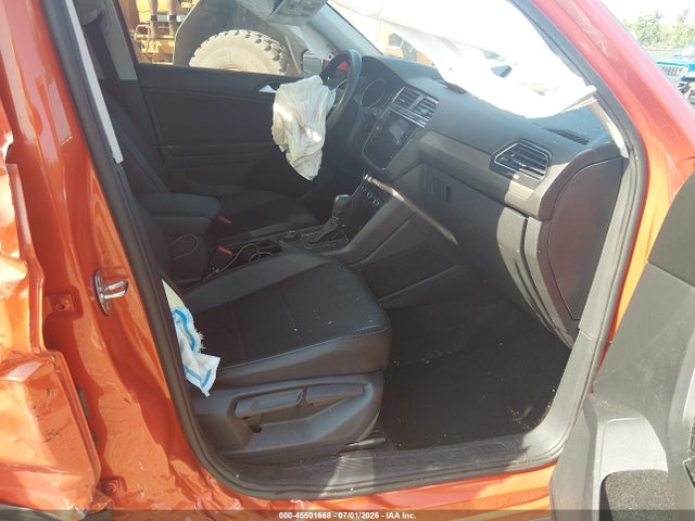 Продаж на аукціоні авто 2019 Volkswagen Tiguan 2.0t Se/2.0t Sel/2.0t Sel R-line/2.0t Sel R-line Black, vin: 3VV2B7AX2KM098747, номер лоту: 45501668