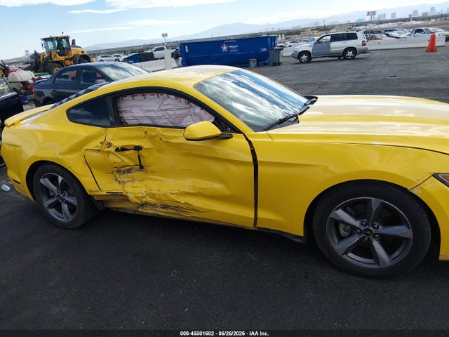 Ford Mustang V6 2016 1FA6P8AM2G5316556 Image 13