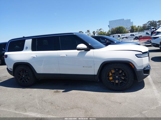Rivian R1s Adventure 2023 7PDSGABA6PN017536 Image 13