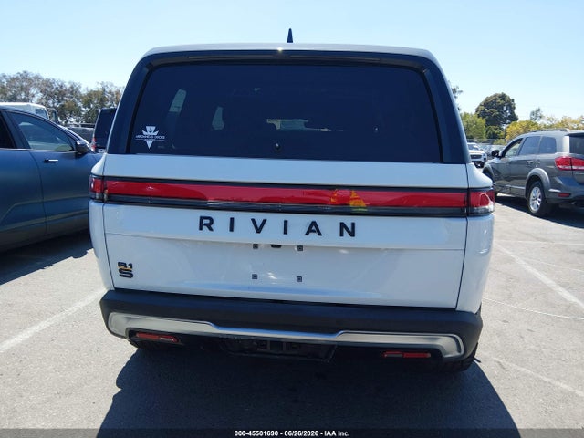 Rivian R1s Adventure 2023 7PDSGABA6PN017536 Image 16