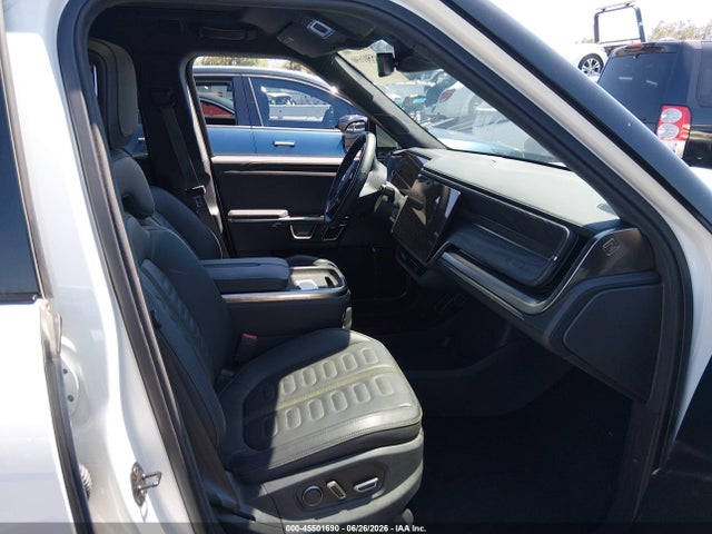 Rivian R1s Adventure 2023 7PDSGABA6PN017536 Image 5