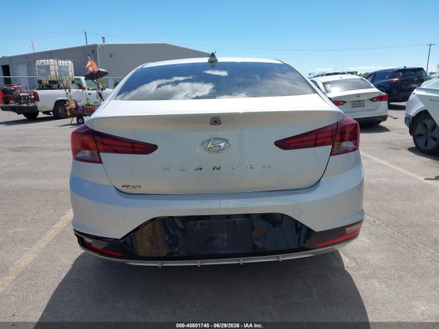 Hyundai ELANTRA SEL 2019 5NPD84LF1KH447122 Image 17
