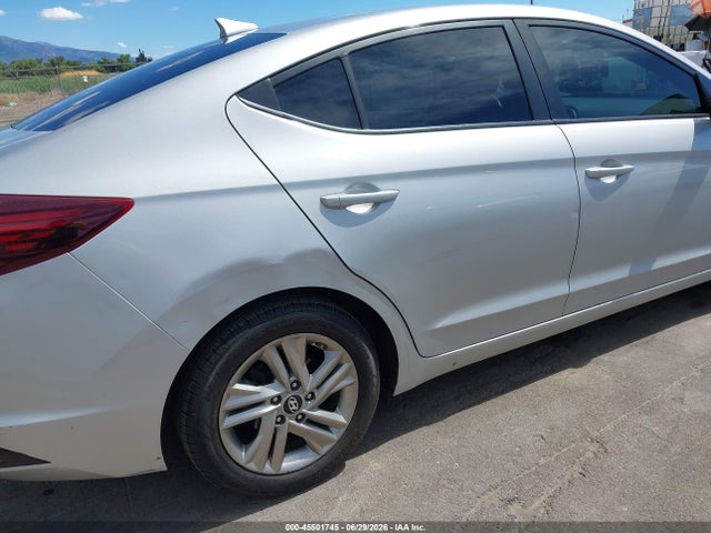 Hyundai ELANTRA SEL 2019 5NPD84LF1KH447122 Image 18