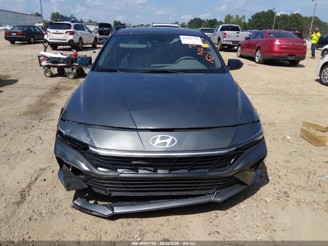 2025 Hyundai Elantra Sel Sport მანქანა იყიდება აუქციონზე, vin: KMHLM4DG3SU040807, აუქციონის ნომერი: 45501752