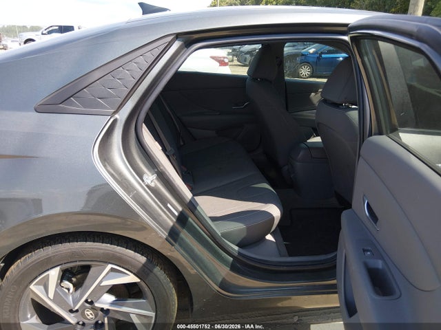 2025 Hyundai Elantra Sel Sport მანქანა იყიდება აუქციონზე, vin: KMHLM4DG3SU040807, აუქციონის ნომერი: 45501752