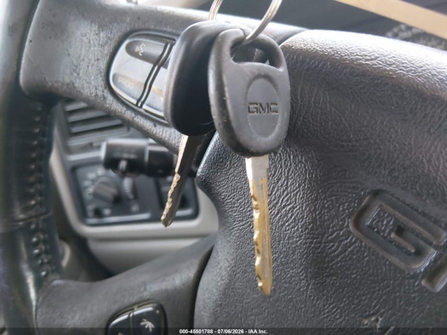 45501788 :رقم المزاد ، 1GTHK29244E393894 vin ، 2004 Gmc Sierra 2500hd Slt مزاد بيع