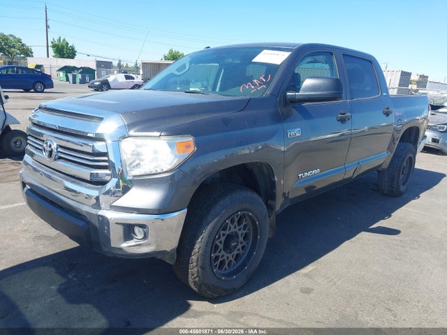 5TFDY5F16HX585807 Toyota Tundra Sr5 5.7l V8