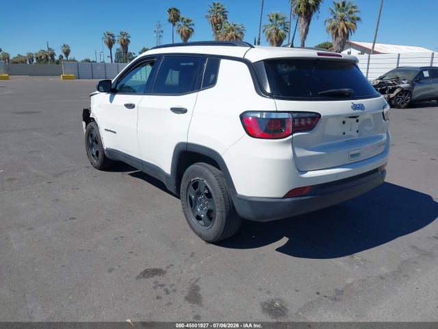 3C4NJCAB8JT212895 Jeep Compass Sport Fwd